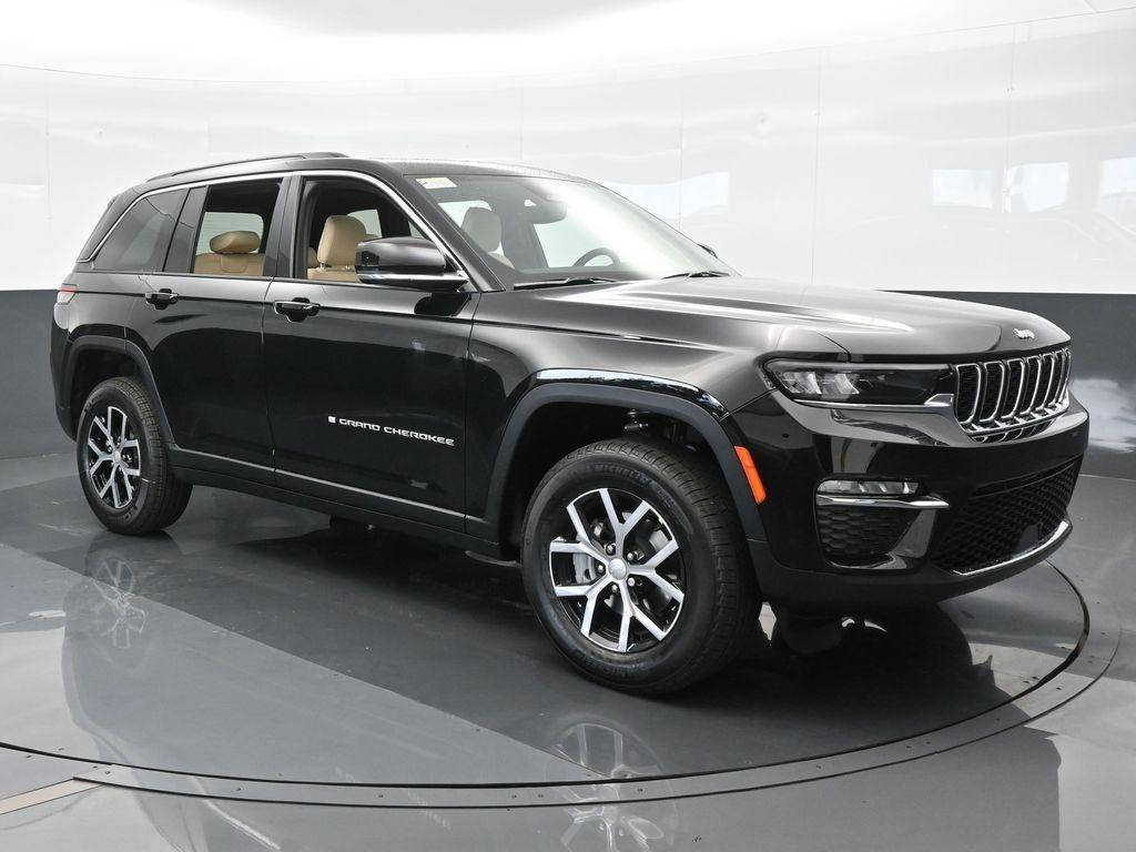 new 2024 Jeep Grand Cherokee car, priced at $44,081