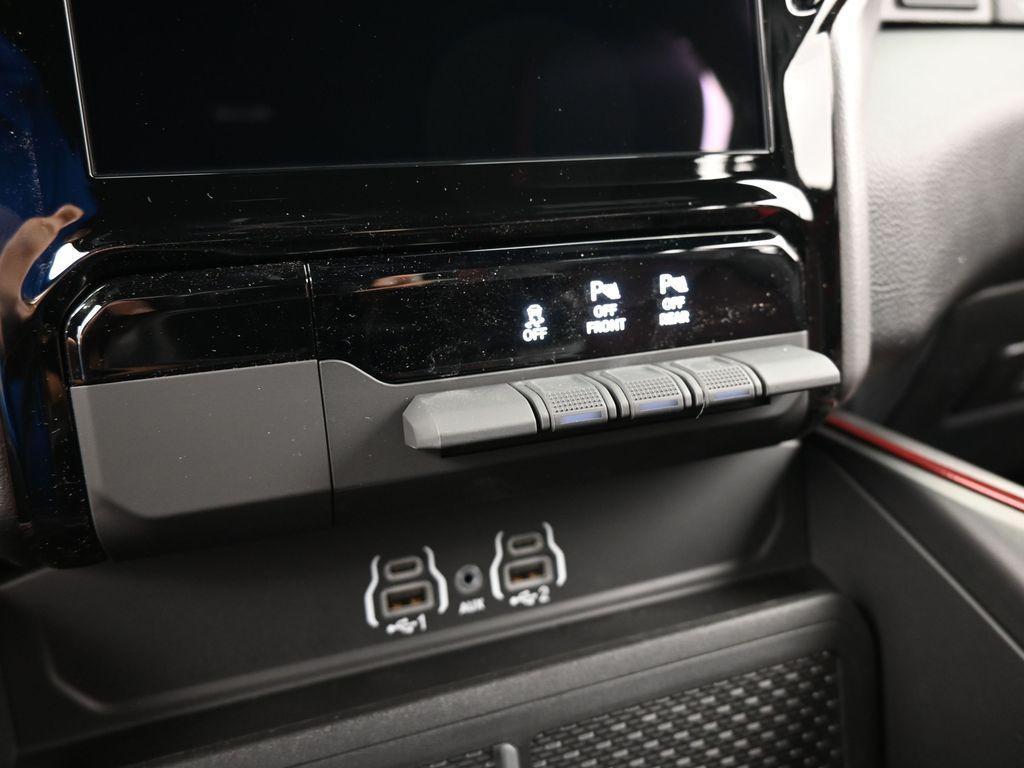 new 2025 Ram 1500 car