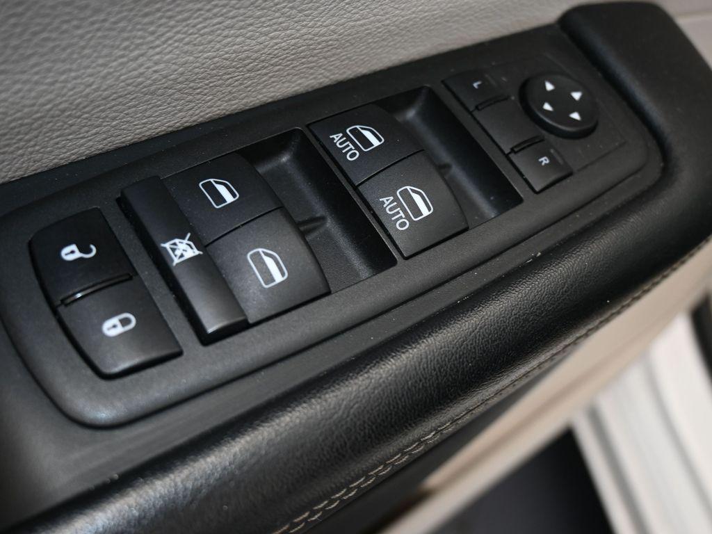 used 2022 Chrysler Pacifica car, priced at $18,999