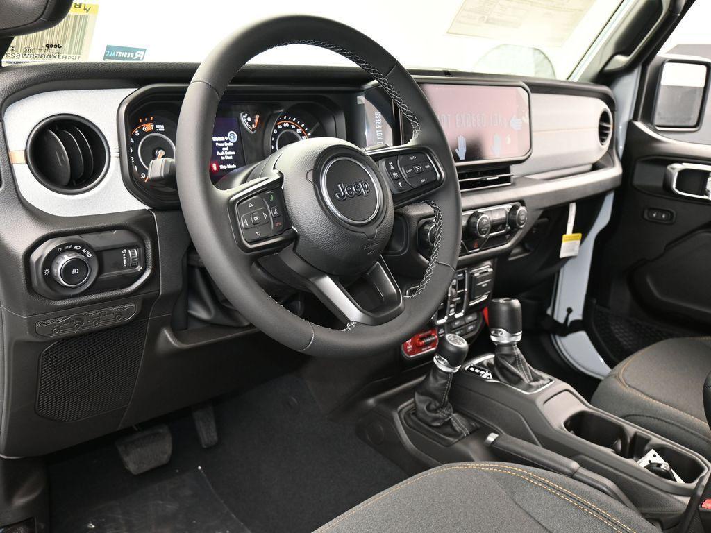 new 2025 Jeep Wrangler car