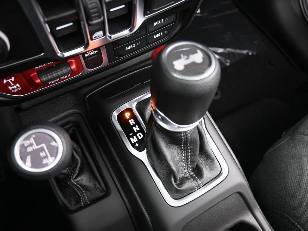 new 2025 Jeep Wrangler car