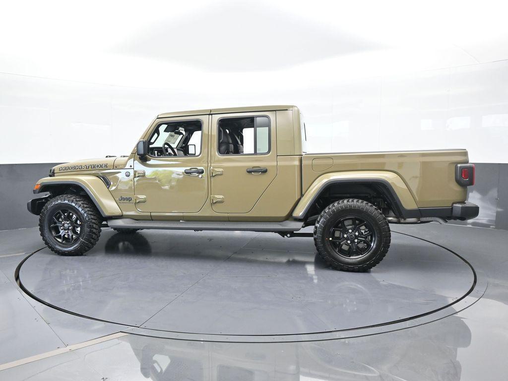 new 2025 Jeep Gladiator car