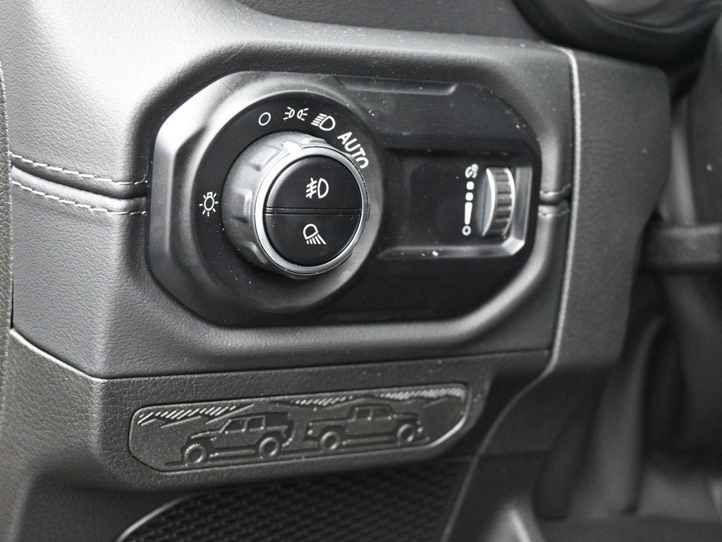new 2025 Jeep Gladiator car