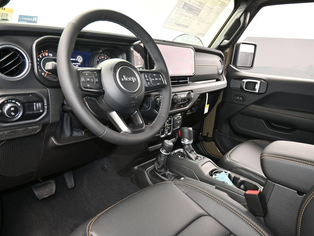 new 2025 Jeep Gladiator car