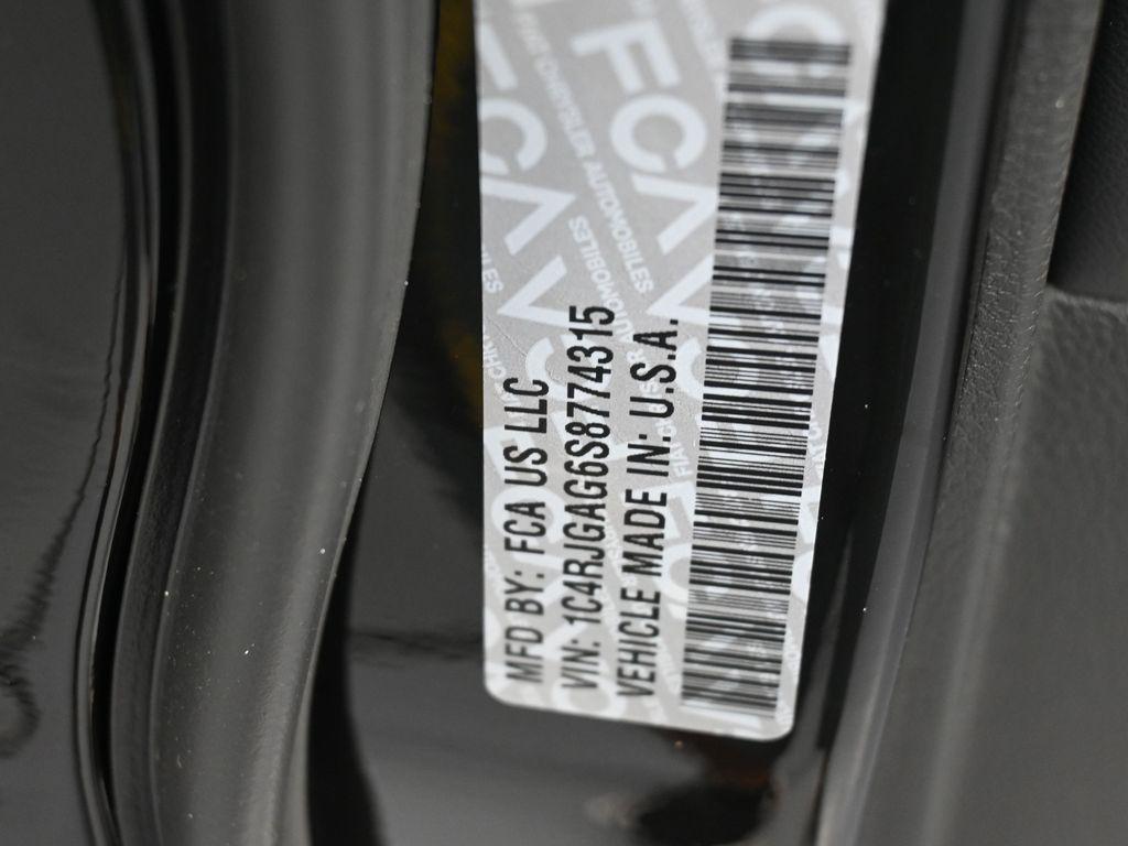 new 2025 Jeep Grand Cherokee car