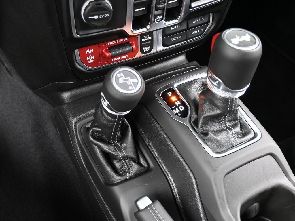new 2025 Jeep Wrangler car, priced at $59,787