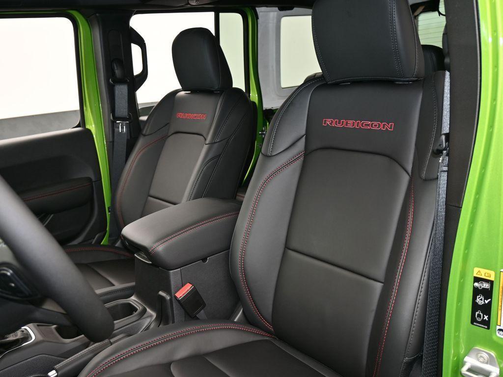 new 2025 Jeep Wrangler car, priced at $59,787
