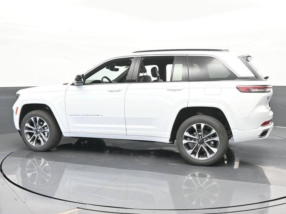 new 2024 Jeep Grand Cherokee car, priced at $48,214