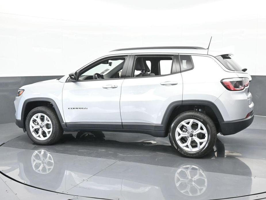 new 2025 Jeep Compass car, priced at $27,612