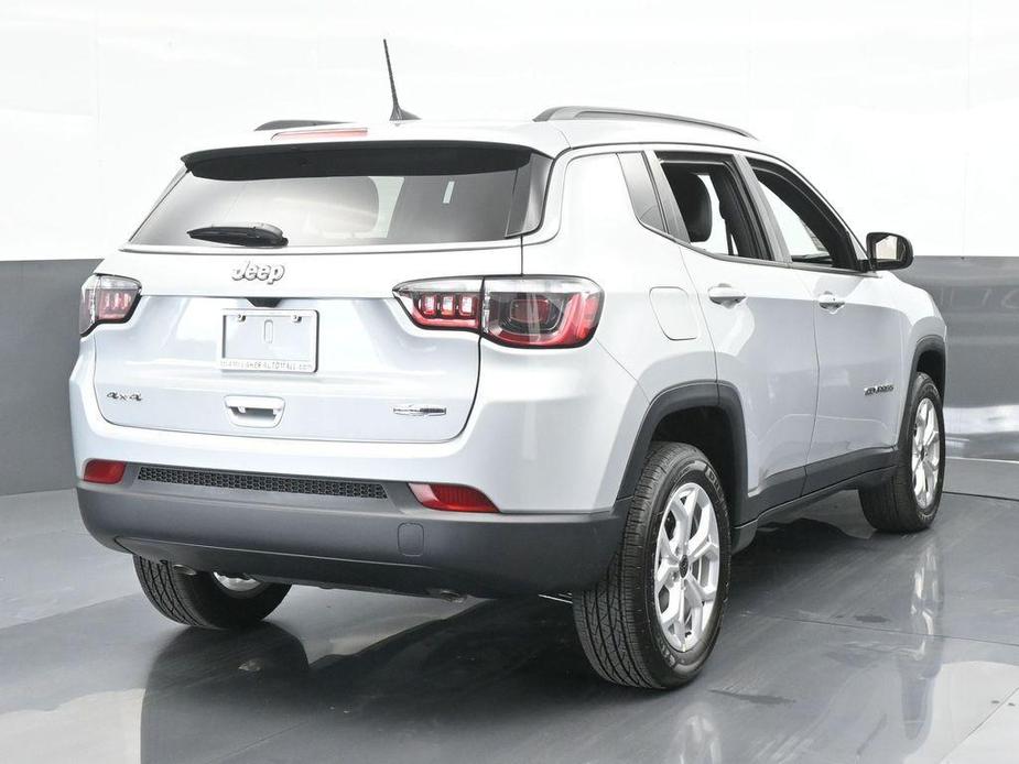 new 2025 Jeep Compass car, priced at $27,612