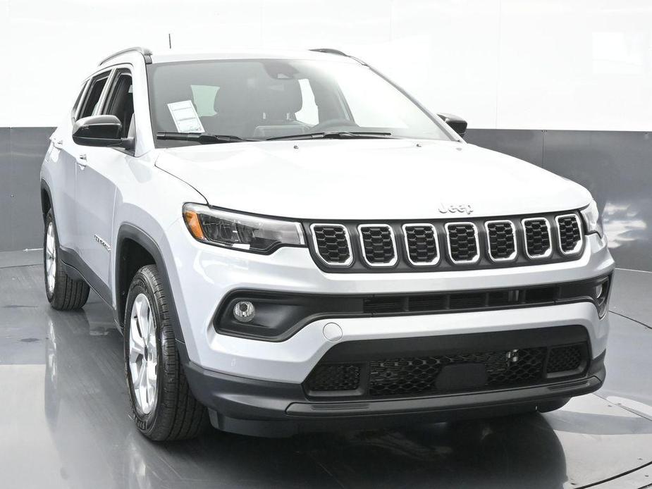 new 2025 Jeep Compass car, priced at $27,612