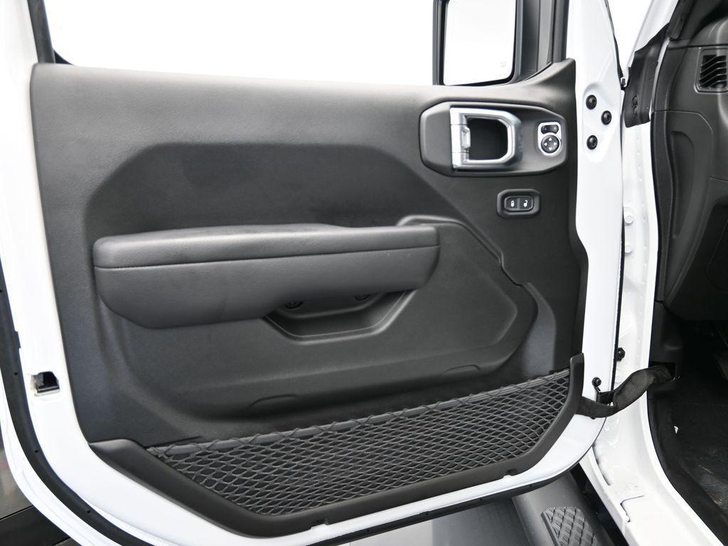 new 2024 Jeep Gladiator car, priced at $42,291