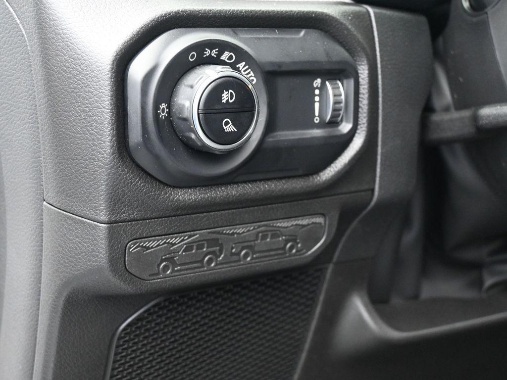 new 2024 Jeep Gladiator car, priced at $42,291