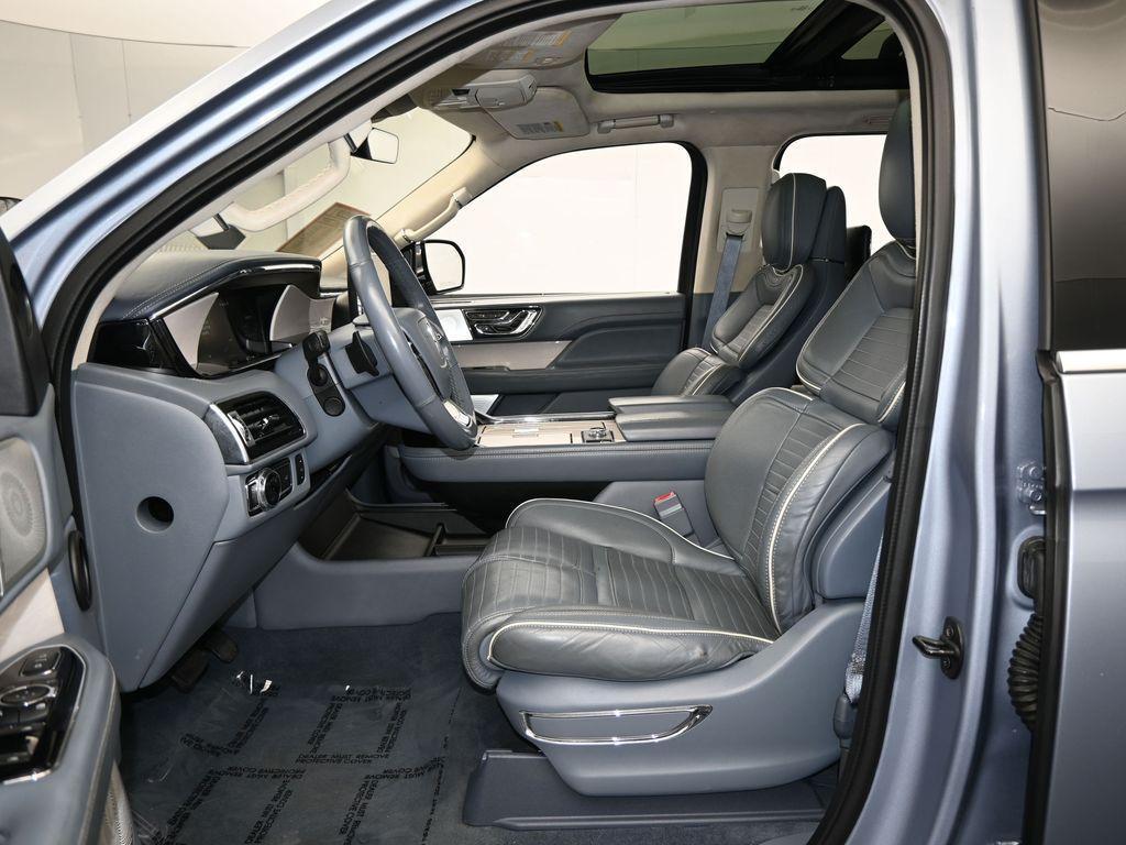 used 2019 Lincoln Navigator car, priced at $34,997