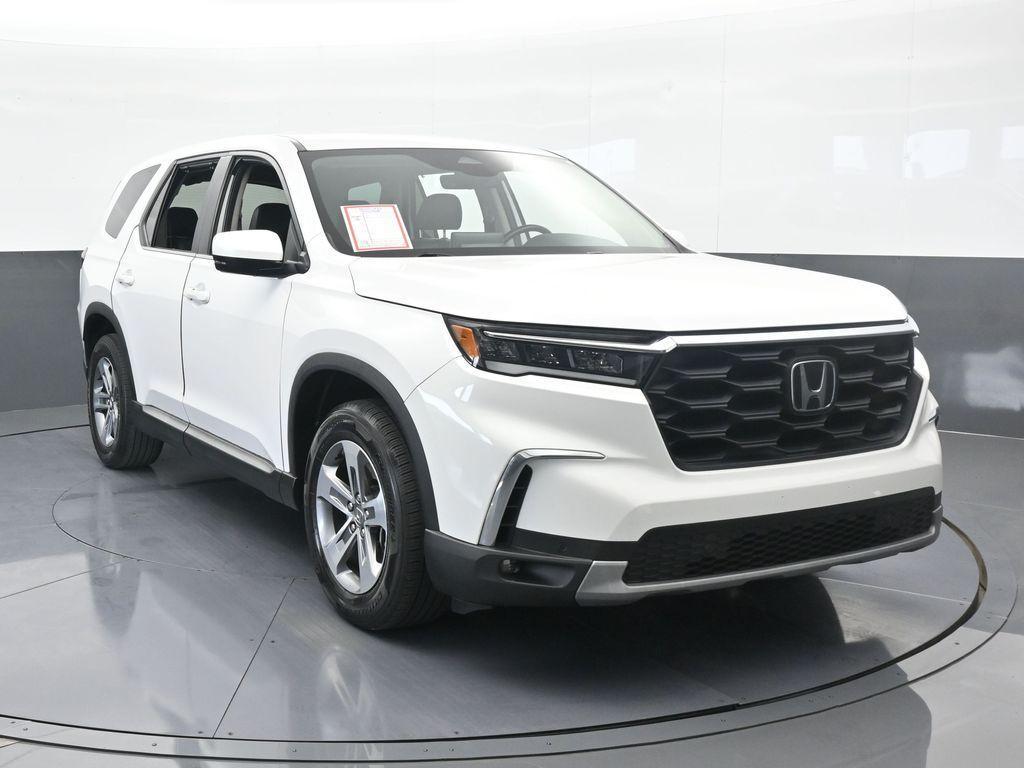 used 2023 Honda Pilot car, priced at $29,597