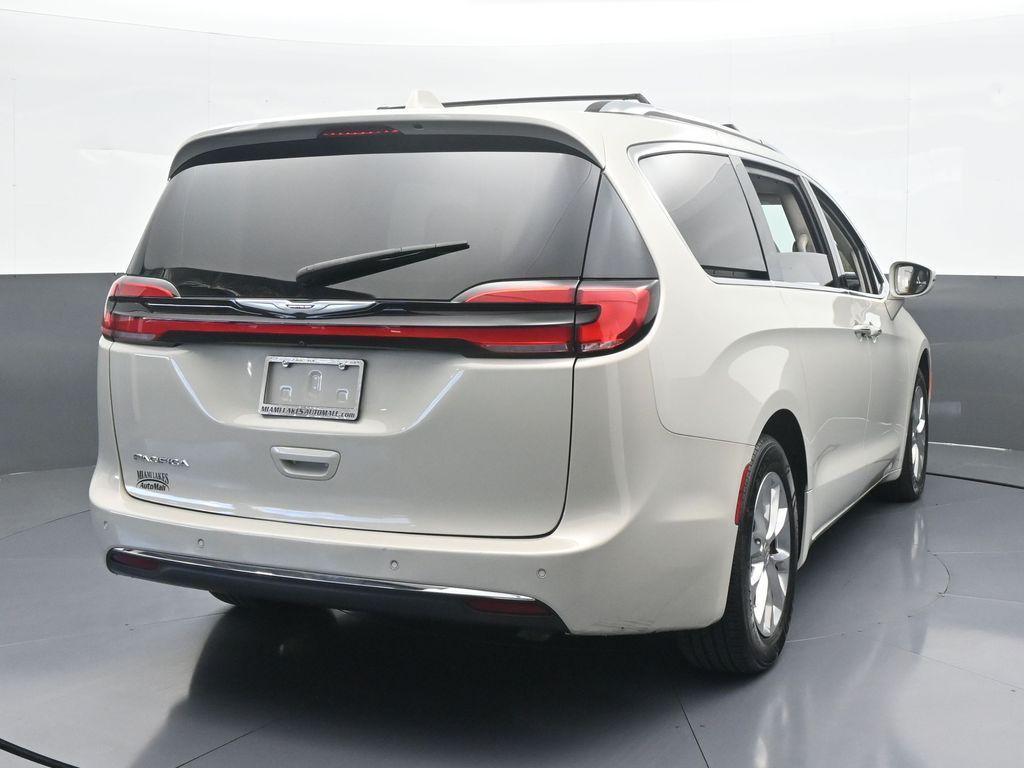 used 2021 Chrysler Pacifica car, priced at $19,995
