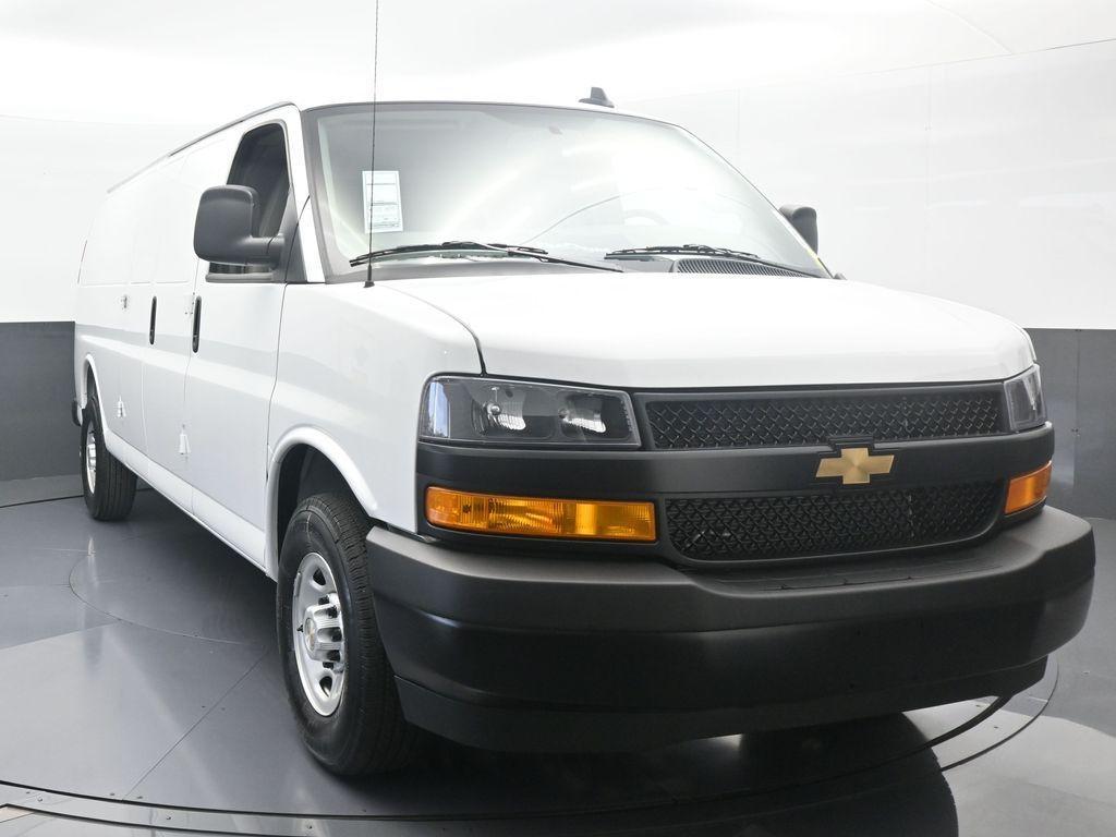 new 2025 Chevrolet Express 2500 car, priced at $41,158