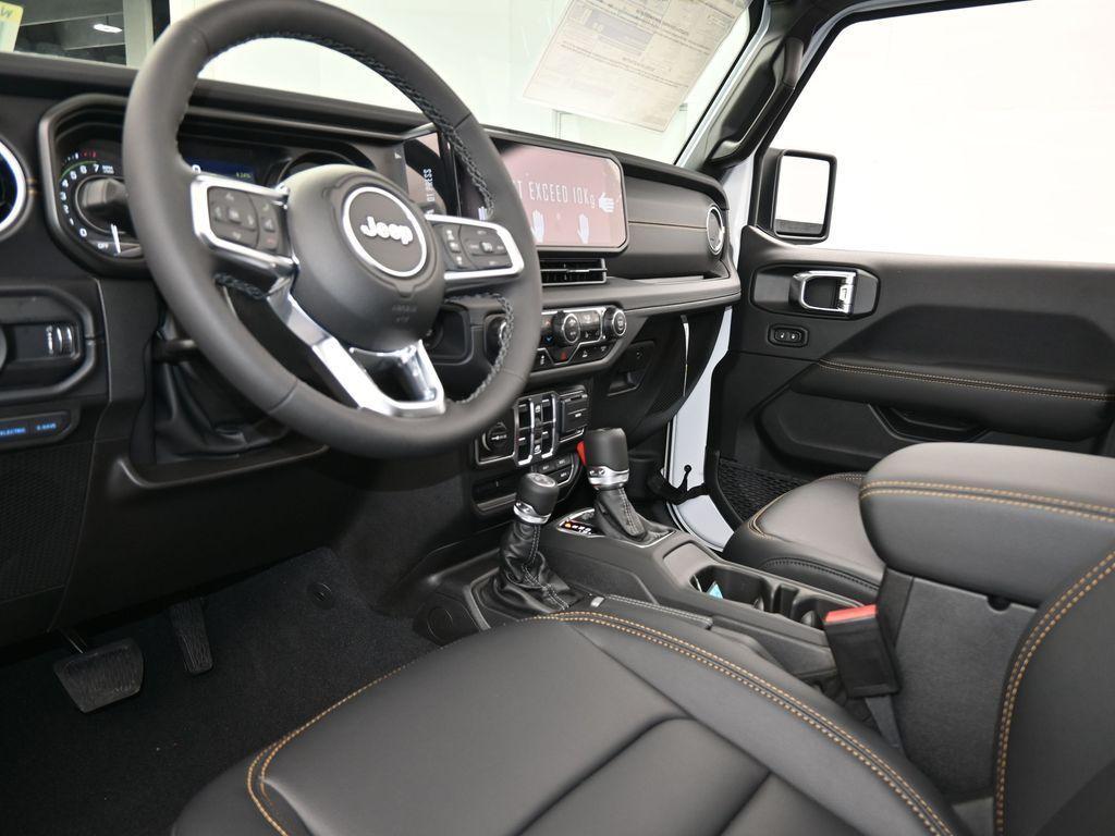 new 2025 Jeep Wrangler 4xe car