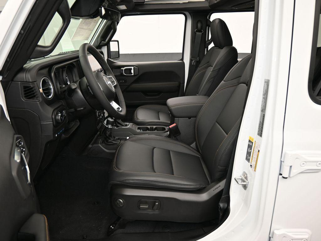 new 2025 Jeep Wrangler 4xe car
