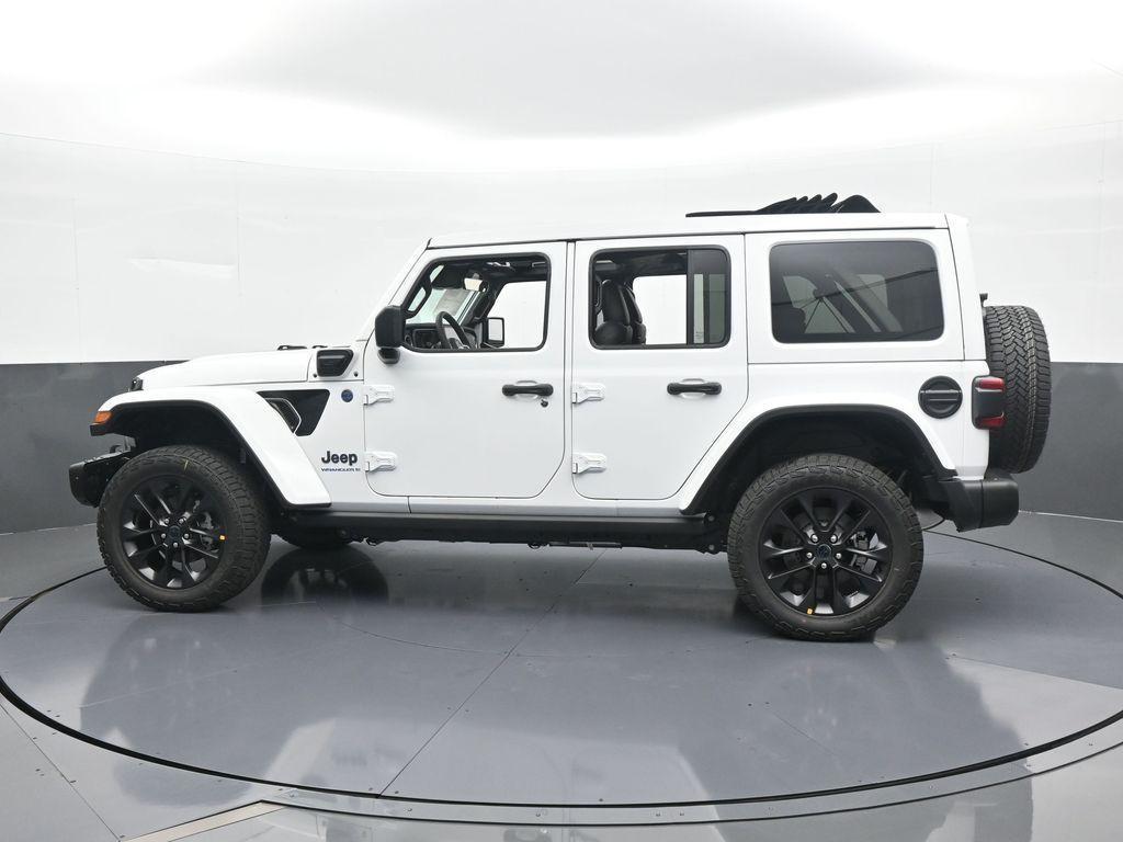 new 2025 Jeep Wrangler 4xe car