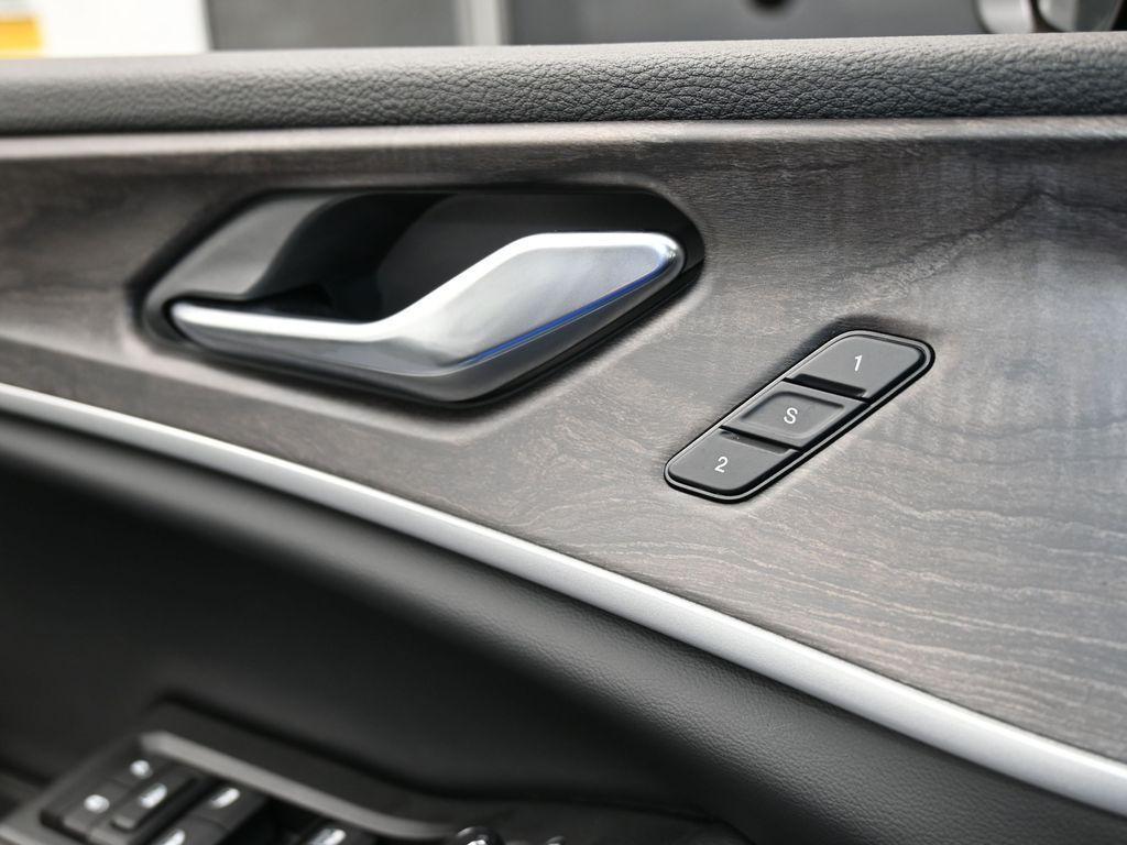 new 2025 Jeep Grand Cherokee car