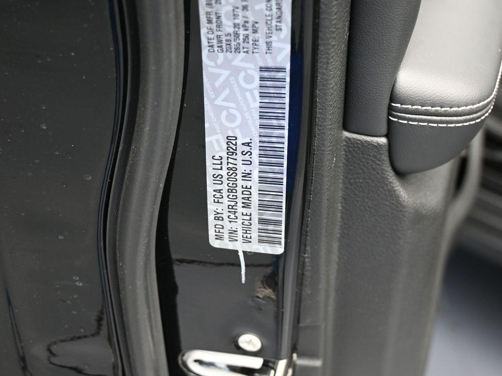 new 2025 Jeep Grand Cherokee car