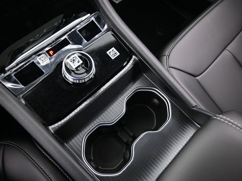 new 2025 Jeep Grand Cherokee car