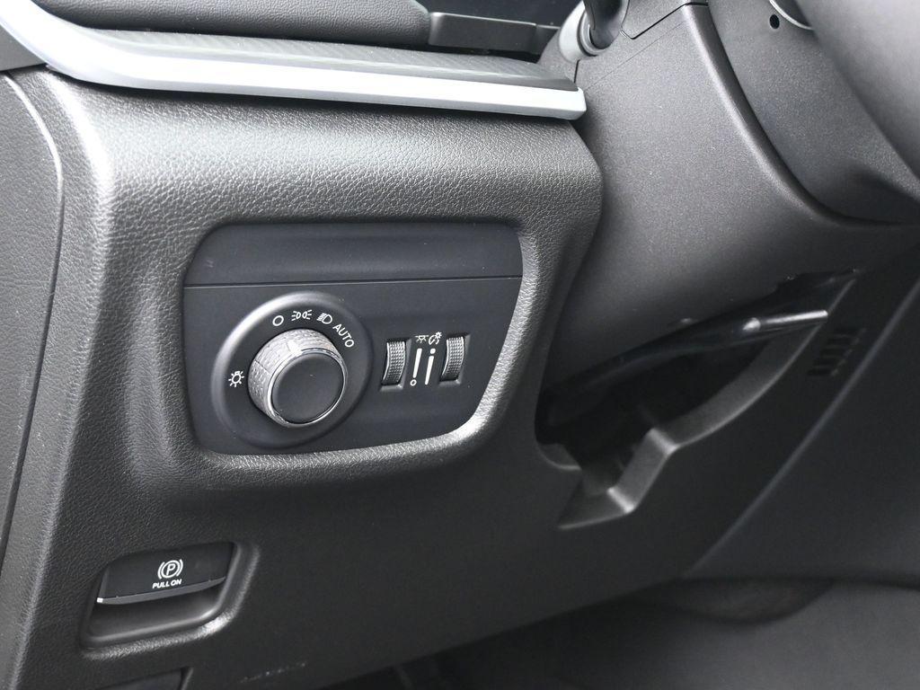 new 2025 Jeep Grand Cherokee car