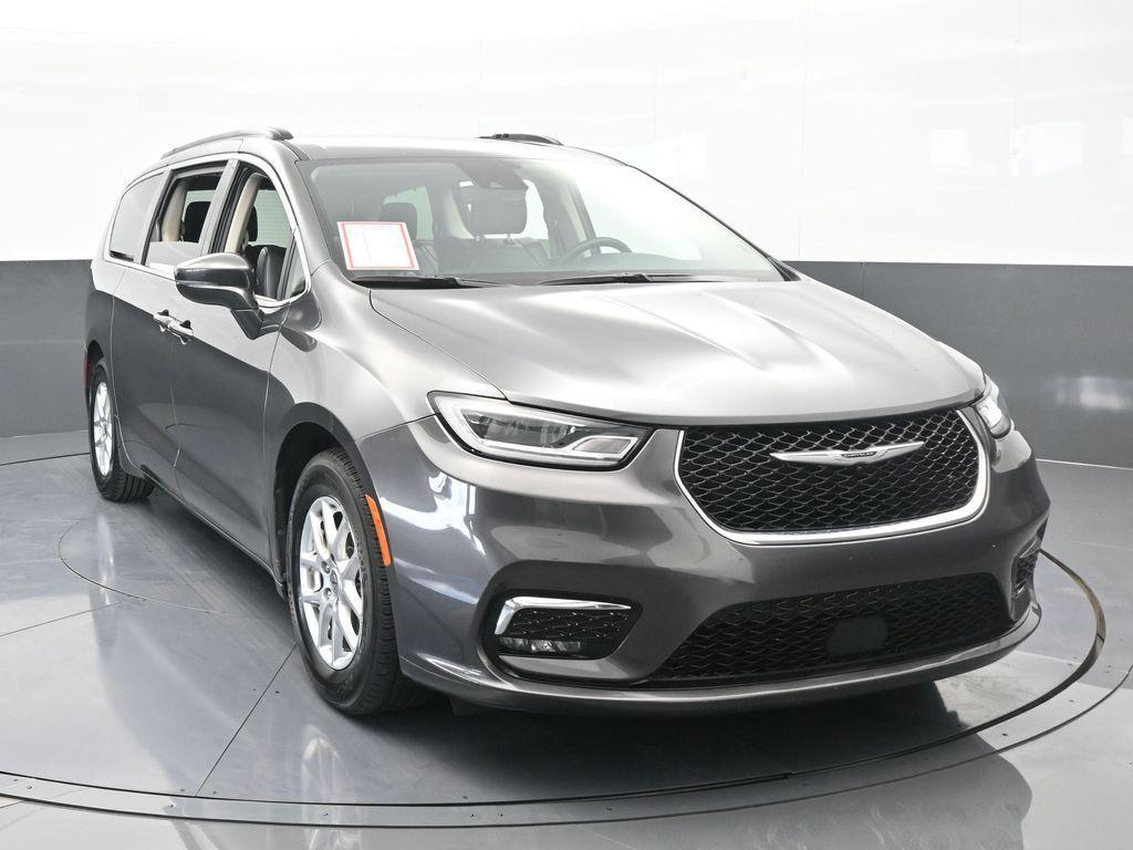 used 2022 Chrysler Pacifica car, priced at $17,995