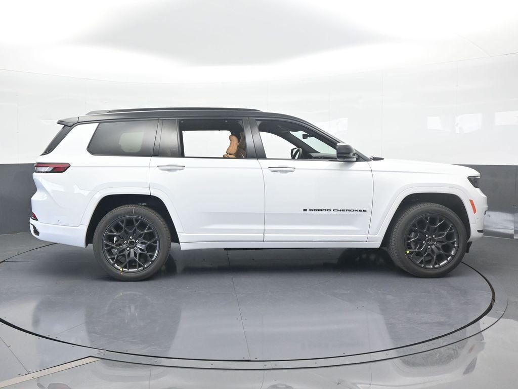new 2025 Jeep Grand Cherokee L car