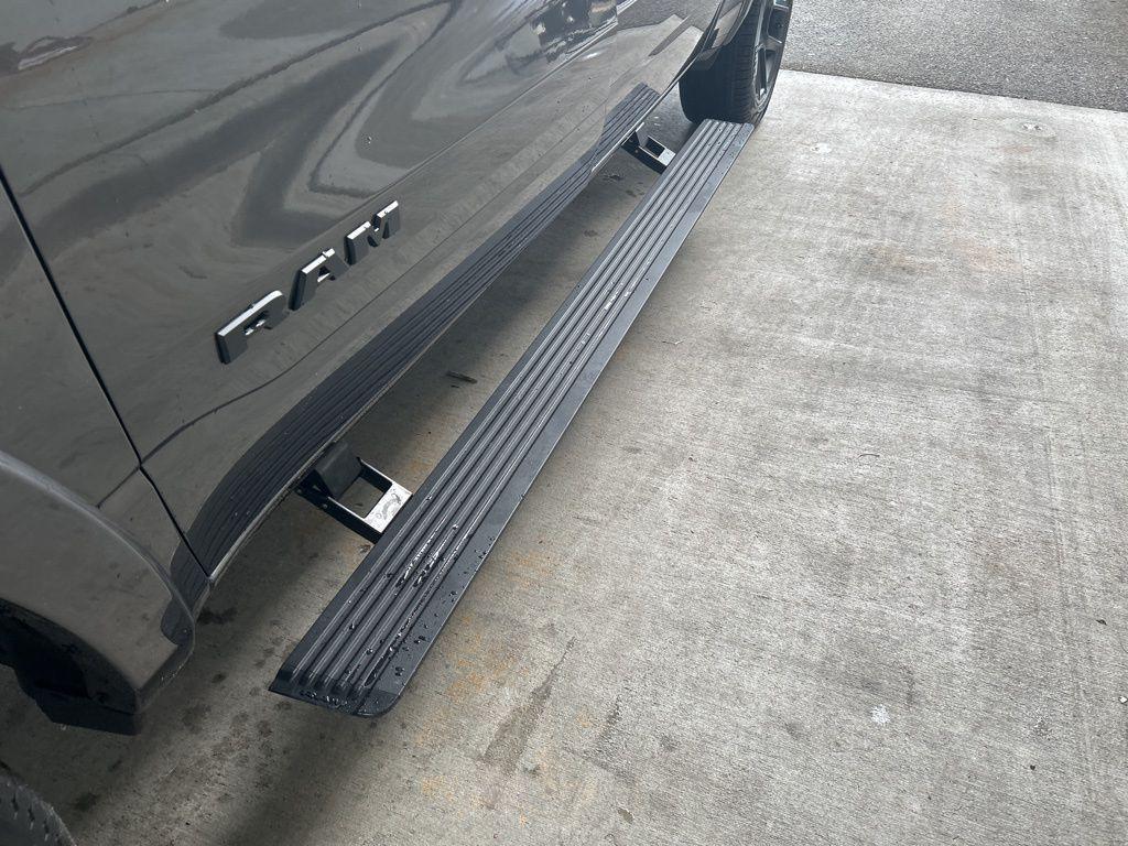 new 2025 Ram 1500 car