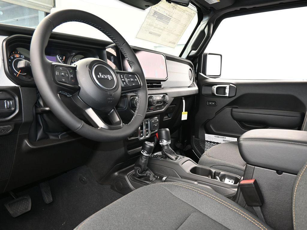 new 2025 Jeep Wrangler car