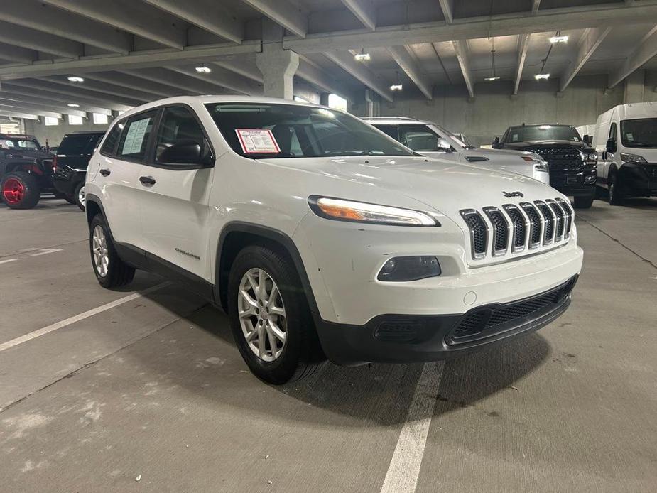 used 2014 Jeep Cherokee car, priced at $10,993