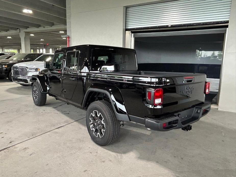 new 2024 Jeep Gladiator car, priced at $44,737