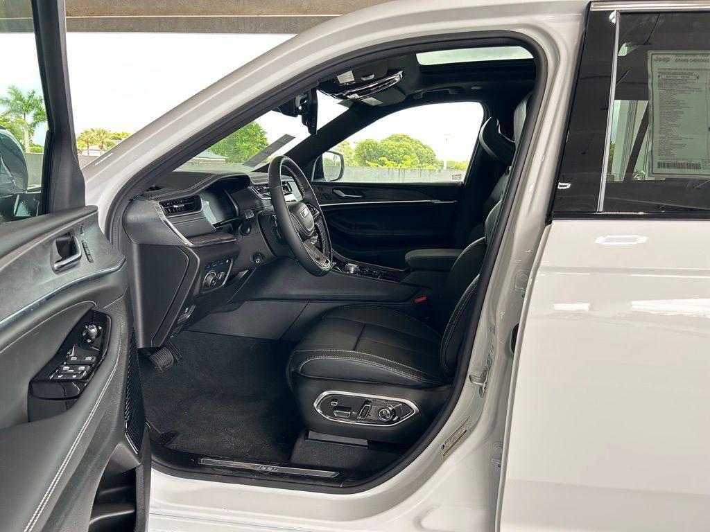 used 2024 Jeep Grand Cherokee 4xe car, priced at $51,000