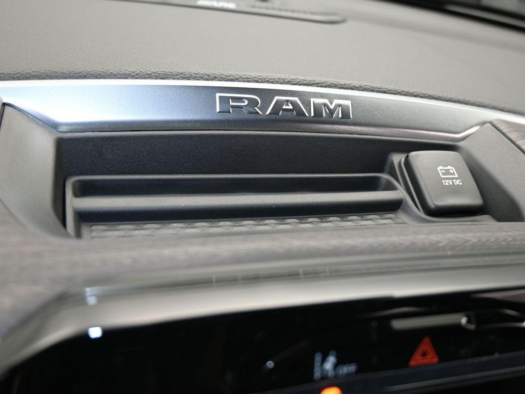 new 2025 Ram 1500 car