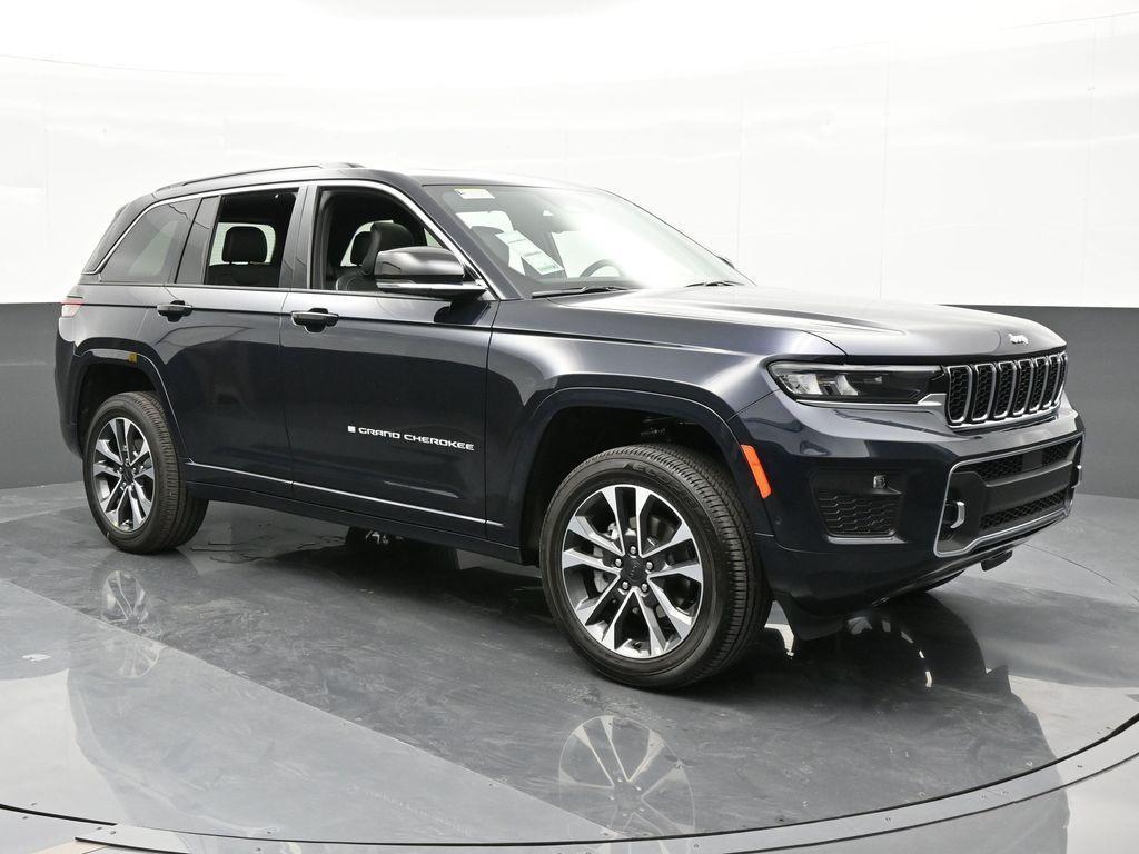 new 2024 Jeep Grand Cherokee car, priced at $52,757