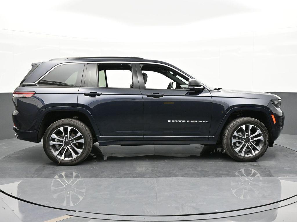 new 2024 Jeep Grand Cherokee car, priced at $52,757