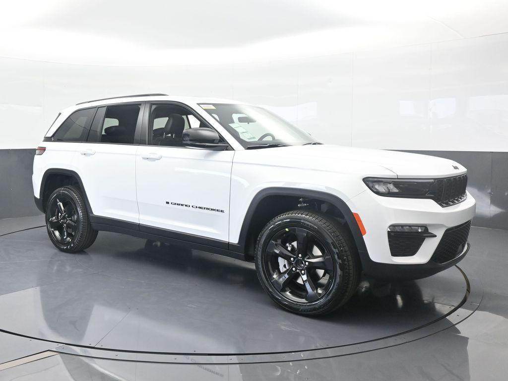 new 2025 Jeep Grand Cherokee car