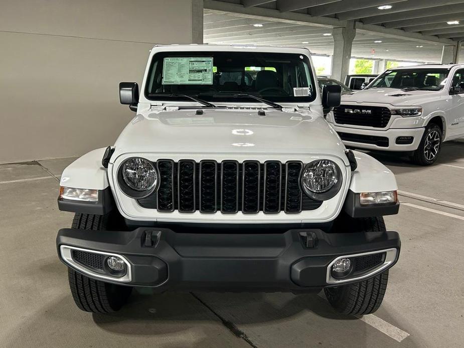 new 2024 Jeep Gladiator car, priced at $44,201