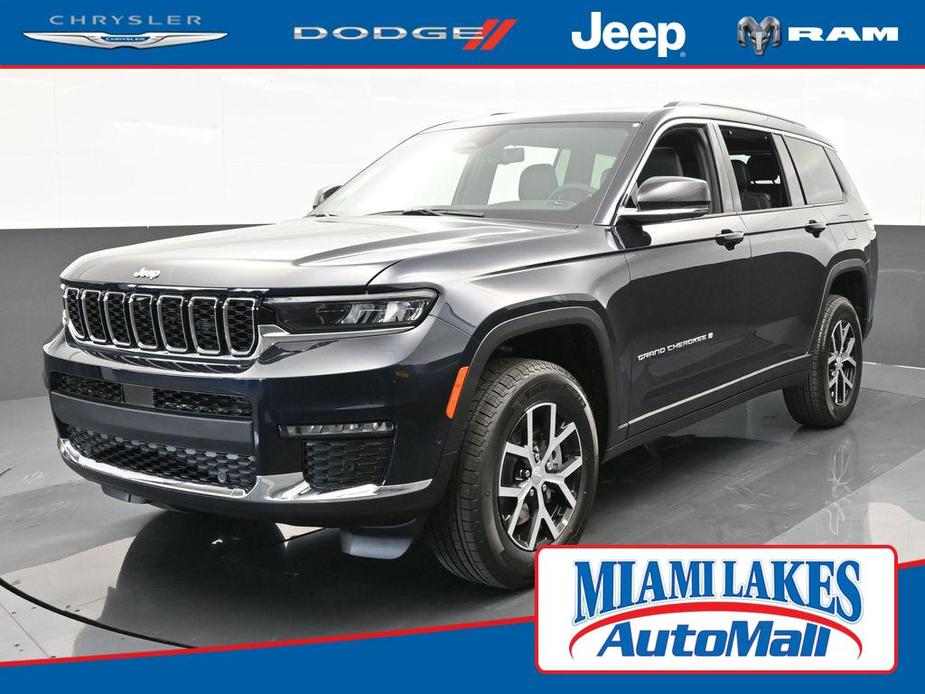 new 2024 Jeep Grand Cherokee L car, priced at $42,408