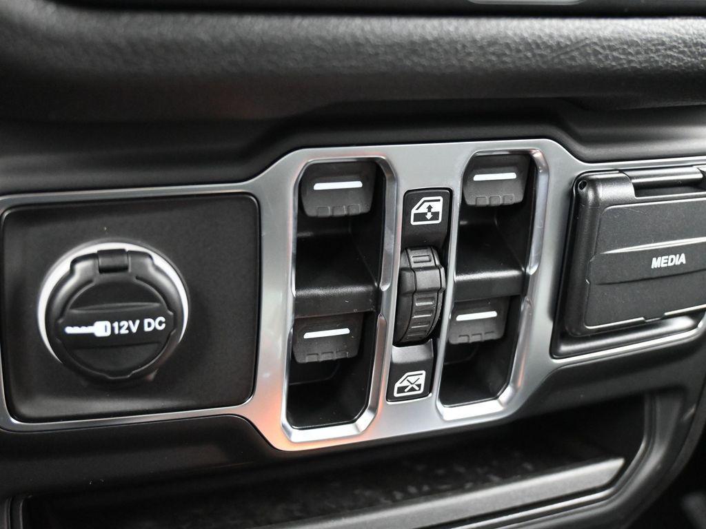 new 2026 Jeep Gladiator car, priced at $51,605