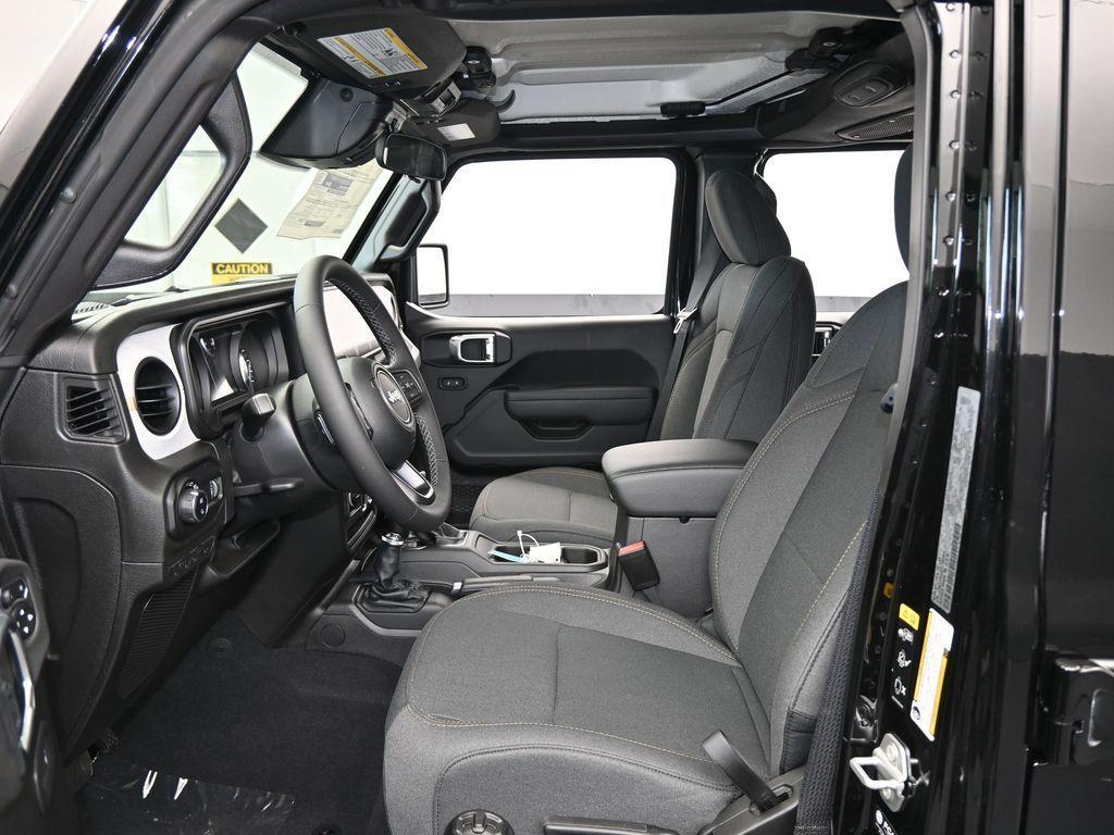 new 2026 Jeep Gladiator car, priced at $51,605