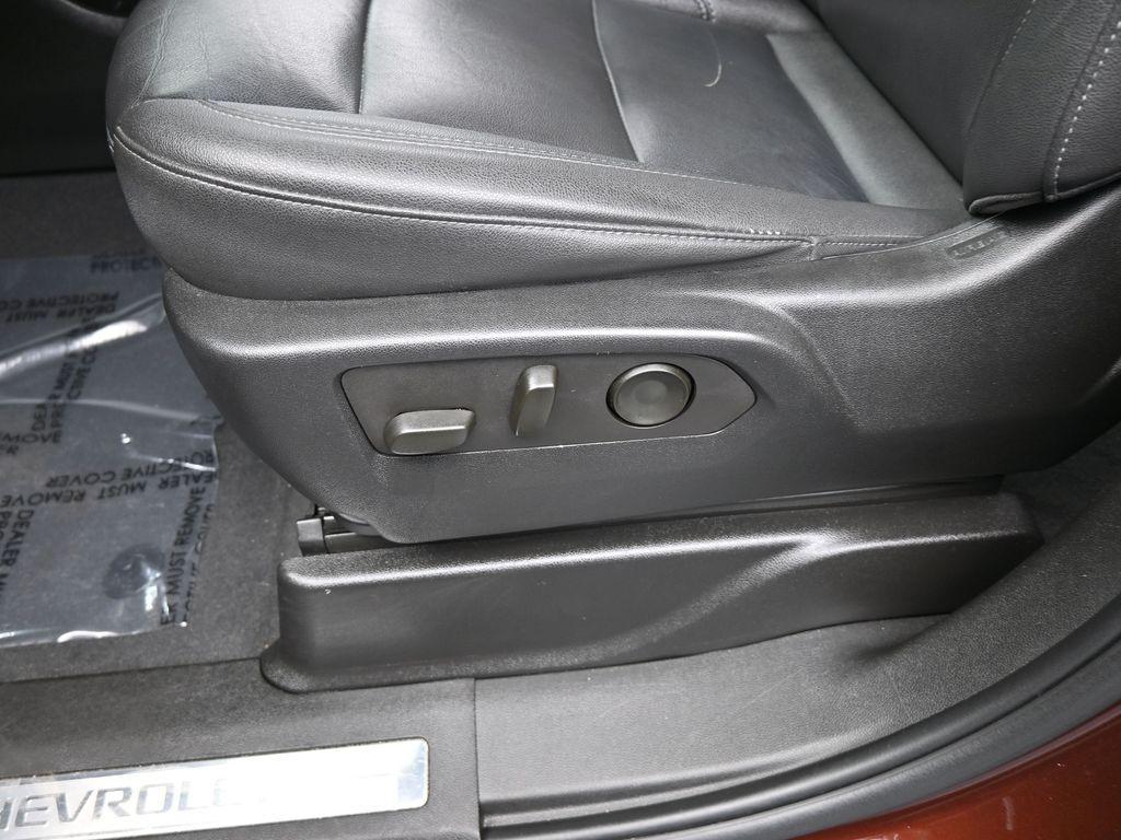 used 2023 Chevrolet Suburban car, priced at $40,887