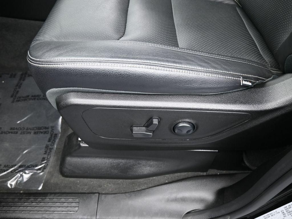 used 2024 Ram 1500 car, priced at $40,749
