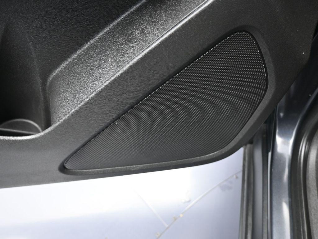 used 2023 Chevrolet Equinox car, priced at $17,585