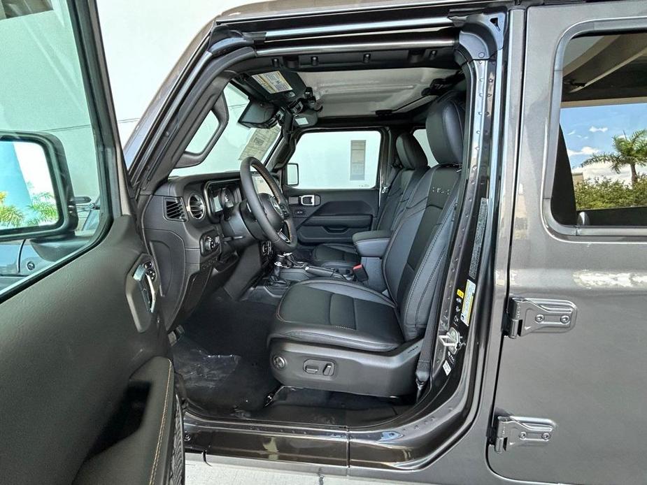 new 2024 Jeep Gladiator car, priced at $44,737