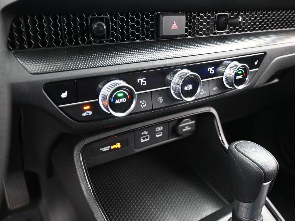 used 2025 Honda CR-V car, priced at $30,800