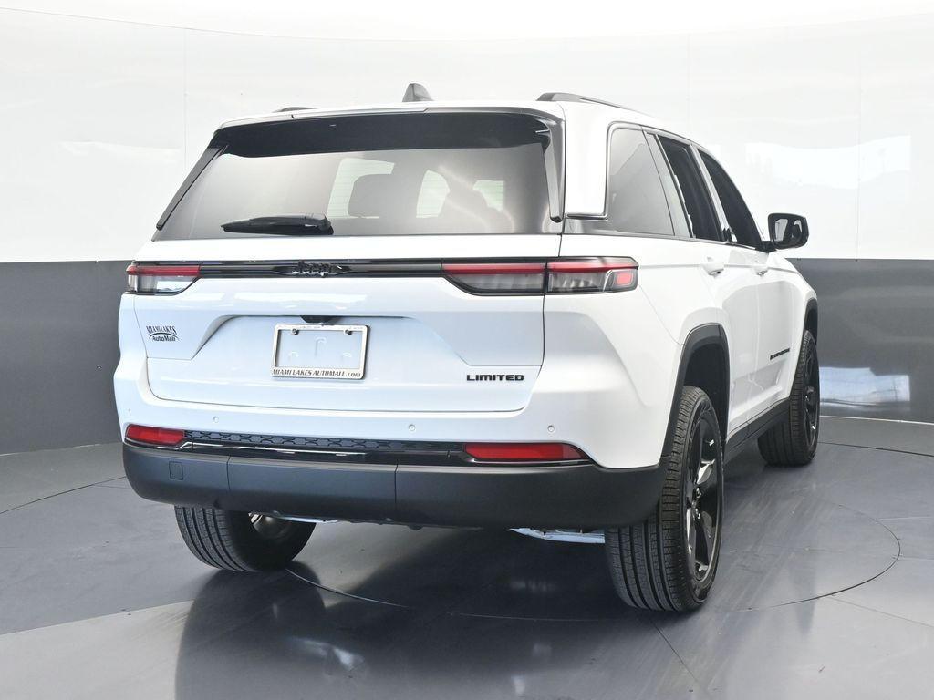 new 2025 Jeep Grand Cherokee car