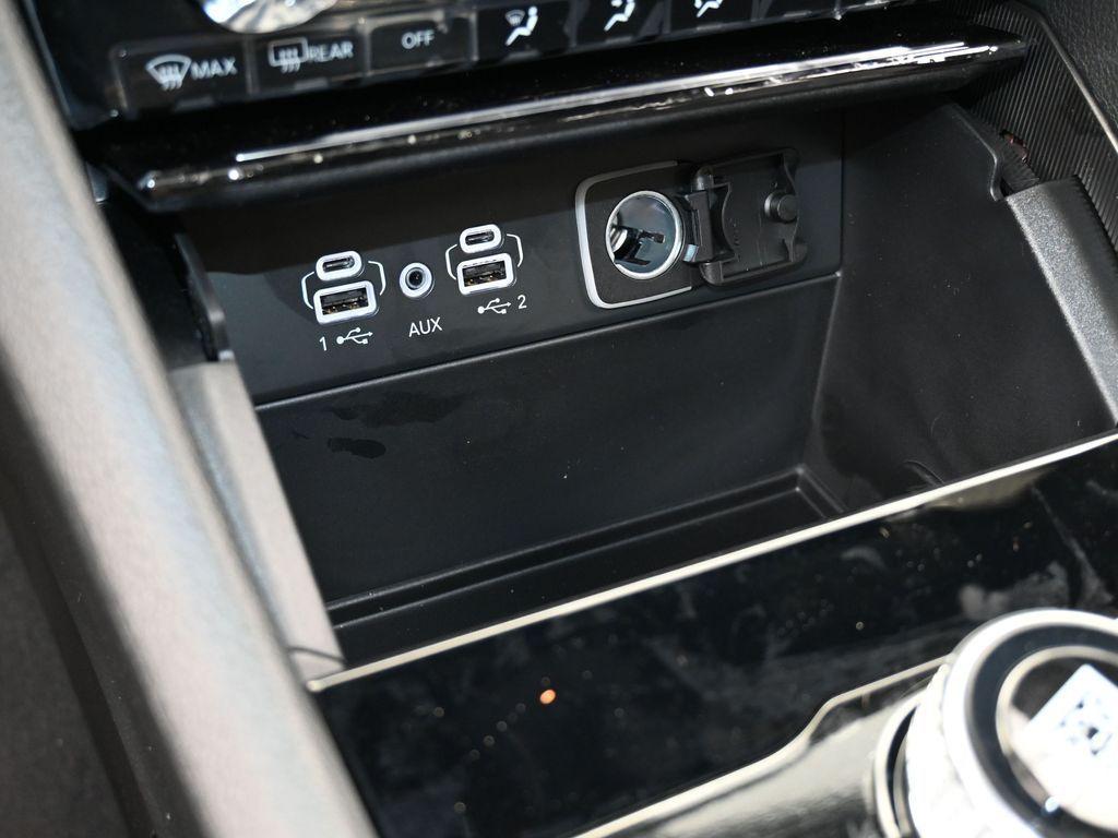 new 2025 Jeep Grand Cherokee car